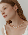 Classi Pearl Necklace
